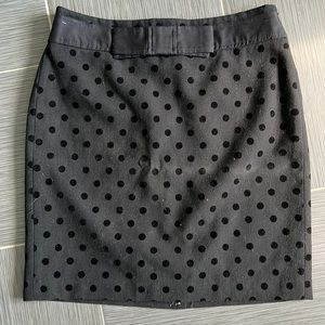 Size 6 loft polka dot skirt. New with tags.